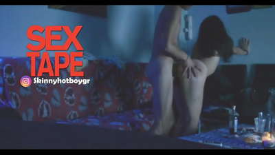 اپنے بوائے فرینڈ کے ساتھ پیاری اسکول کی لڑکی